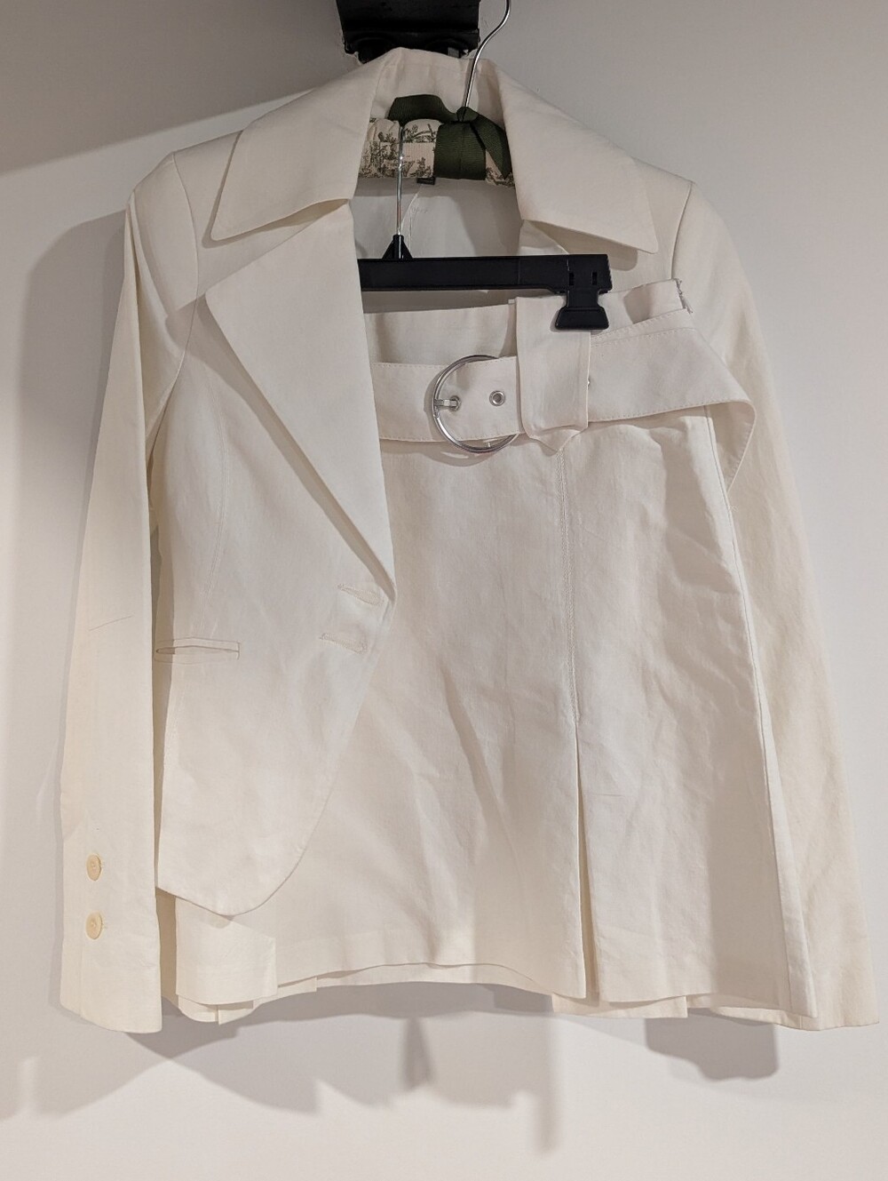 United Colors of Benetton Cream Skirt Suit Set US4/IT40